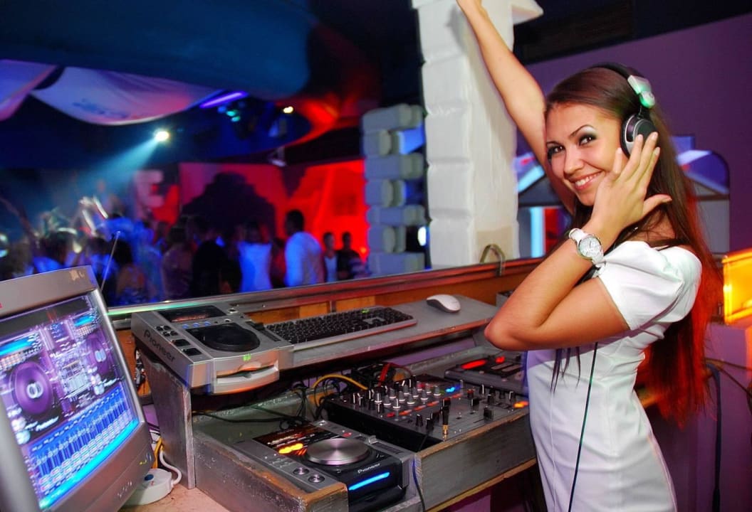 Disco Domina Coral Bay Resort, Diving , Spa & Casino