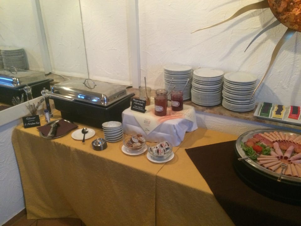 Frühstücksbuffet Hotel Dreikönig