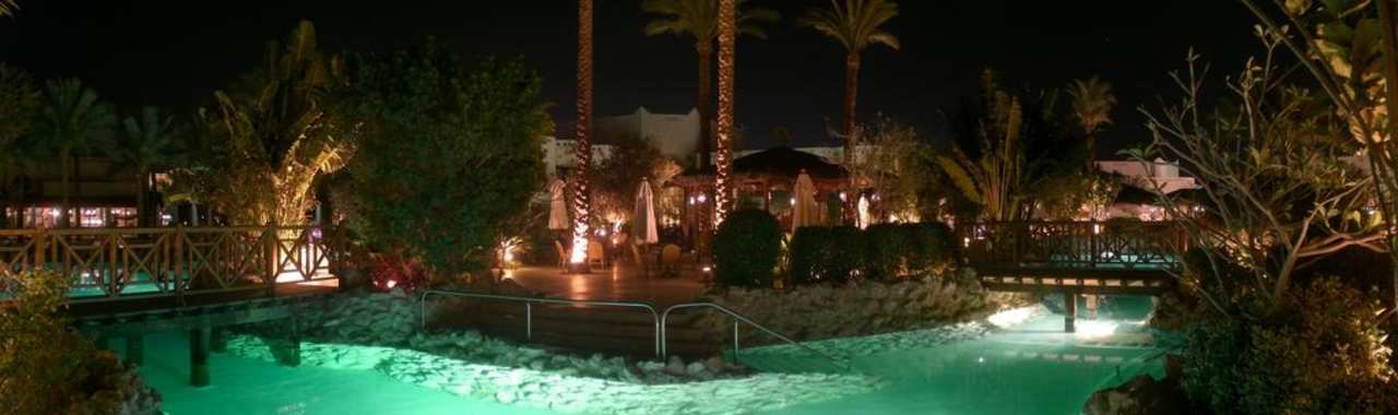 Pool am Abend Ghazala Gardens