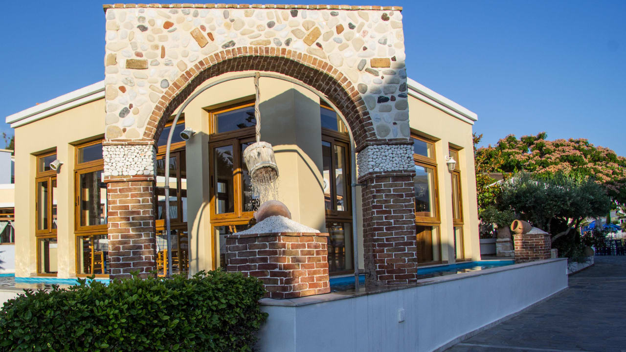 Taverna Neptune Luxury Resort