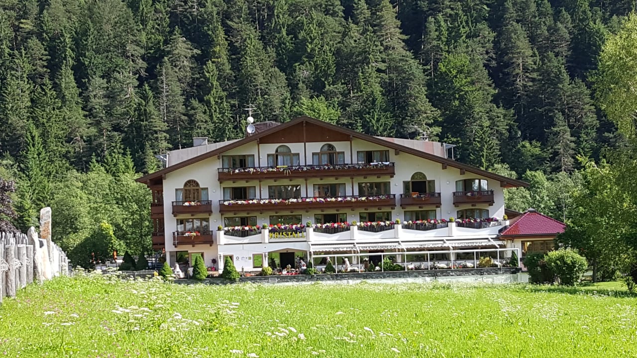 Außenansicht Verwöhnhotel Kristall