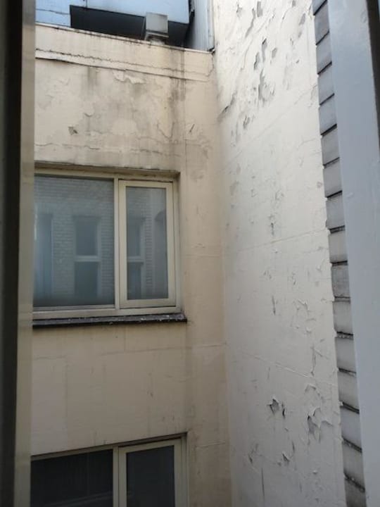 Aussicht zum Hinterhof Cordial Hotel & Bar City Centre