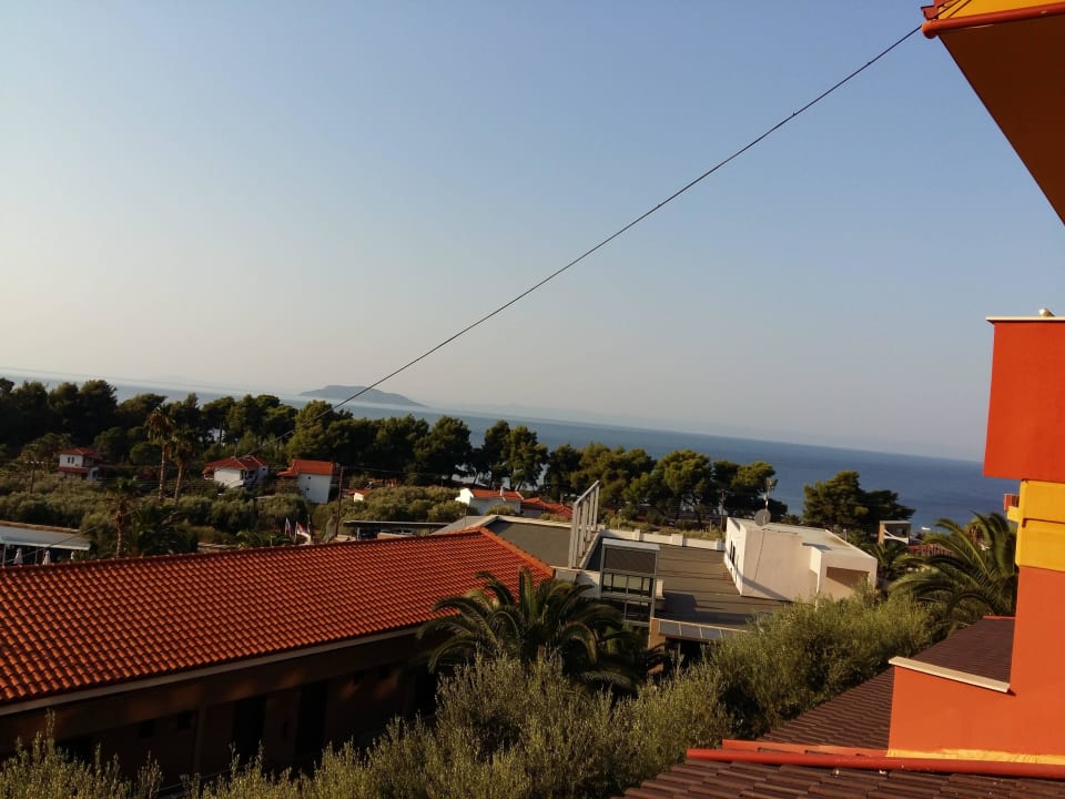 Blick von Zimmer 215 Lagomandra Hotel & Spa