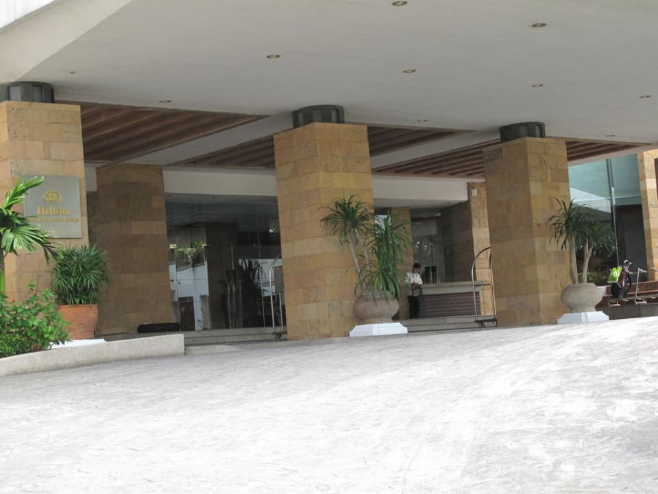 Eingang Hilton Hua Hin Resort & Spa