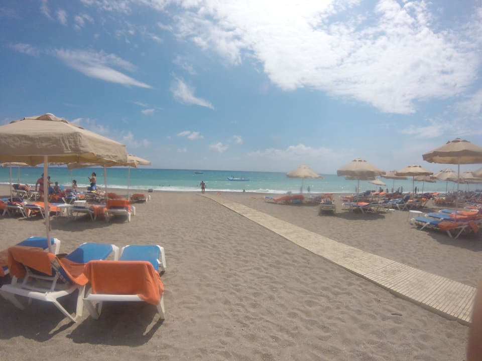 Strand Starlight Resort Hotel