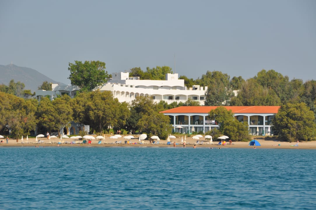 Widok z wody Domes Aulūs Zante, Autograph Collection