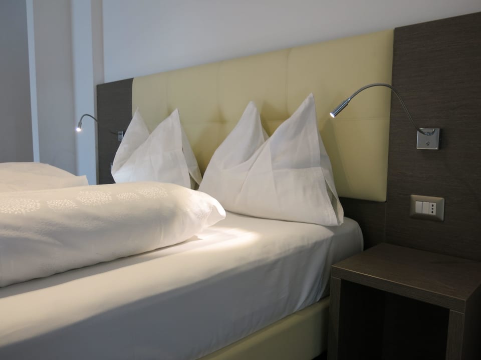 Deluxe Doppelbettzimmer - Detailansicht Hotel Raffl