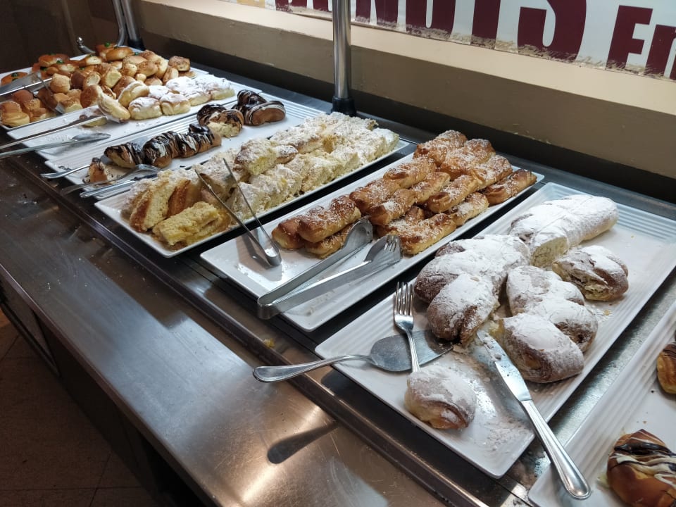 Gastro Three Corners Sea Beach Resort