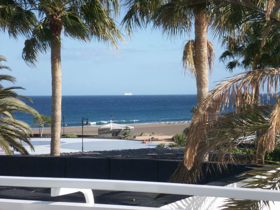 Blick von der Terrasse Zimmer 245 Hotel Riu Paraiso Lanzarote