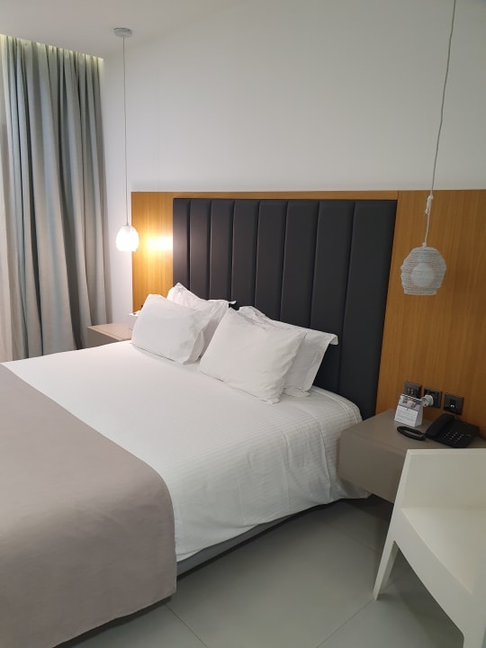 Zimmer Napa Mermaid Hotel & Suites