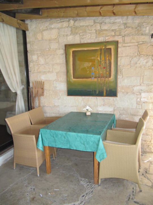 Sitzplatz in der schönen Taverne Apartments Mespilo House - Cyprus Village