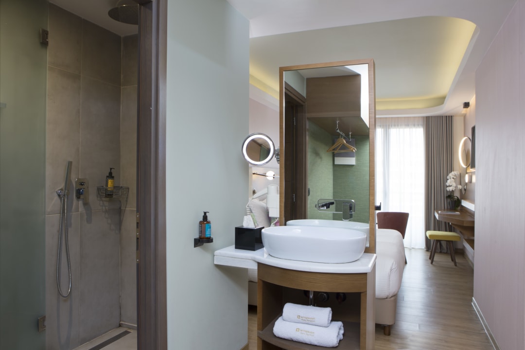 Zimmer Wyndham Athens Residence