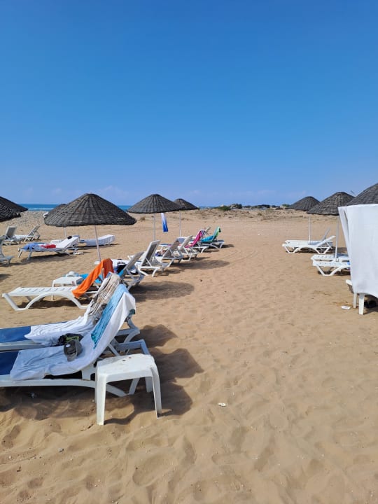 Strand Ramada Resort by Wyndham Side