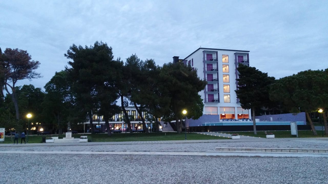 Aus Richtung Meer Hotel Adriatic