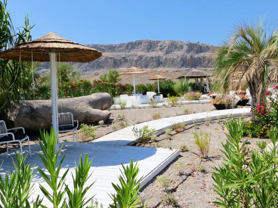 Blick vom Strand zum land Aquagrand Artistic Luxury Beach Resort - Adults only