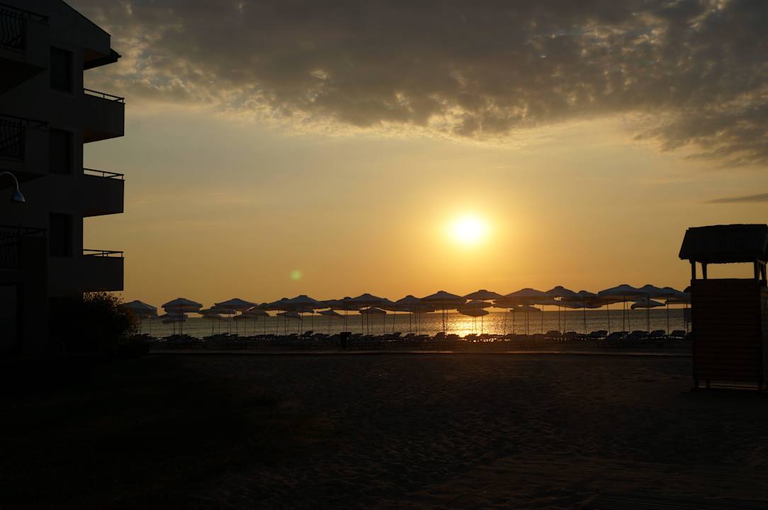 Strand vom Ende des Pools aus / morgens HVD Clubhotel Miramar
