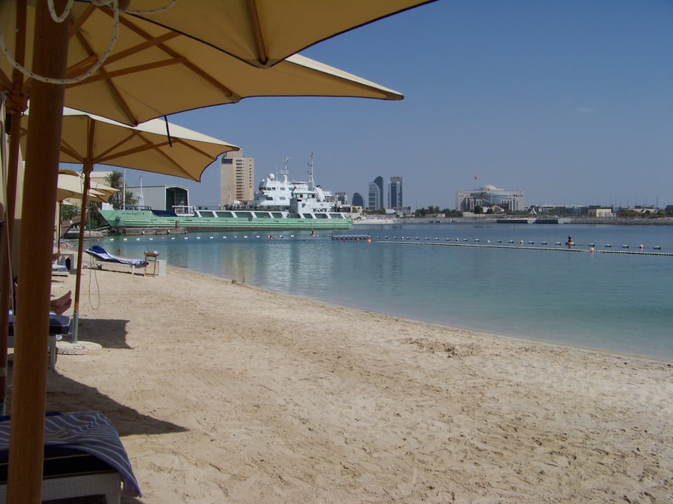Strand Conrad Abu Dhabi Etihad Towers