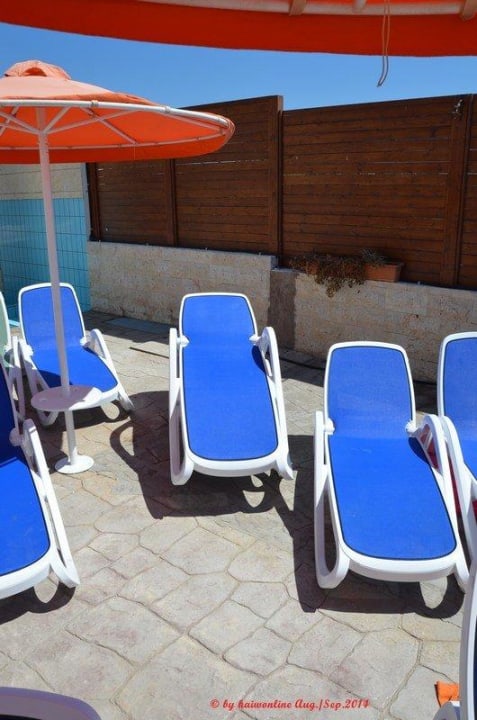 Neue Liegen Aktea Beach/Holiday Village