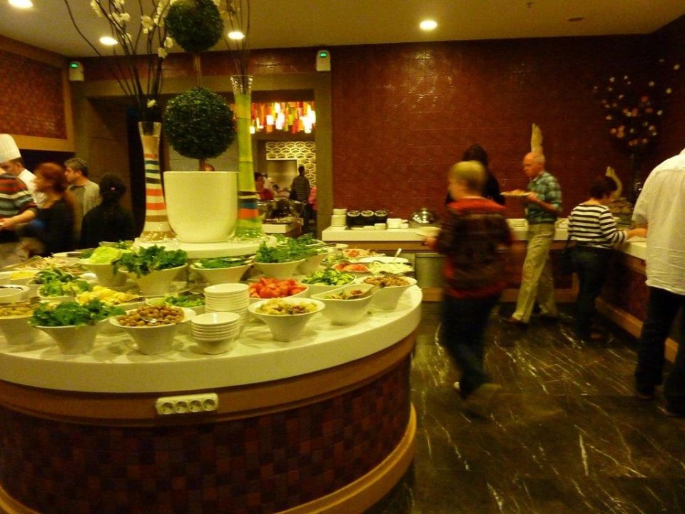 Salatbüffet Ramada Plaza by Wyndham Antalya