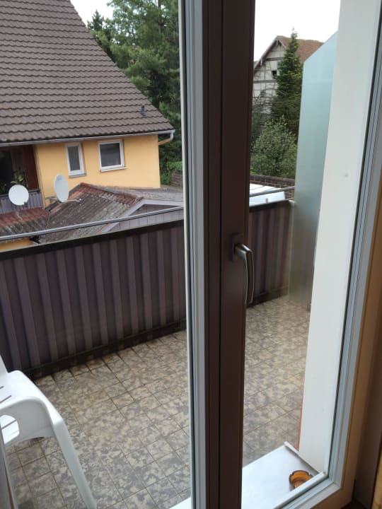 Balkon mit Blick zum Innenhof Gasthof Hotel Schwanen