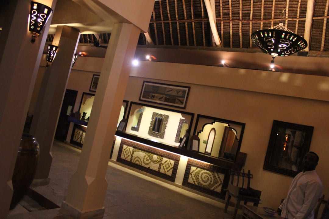 Lobby Neptune Pwani Beach Resort & Spa
