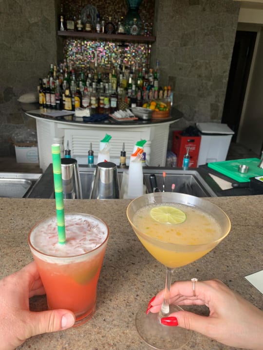 Pool STORY Seychelles