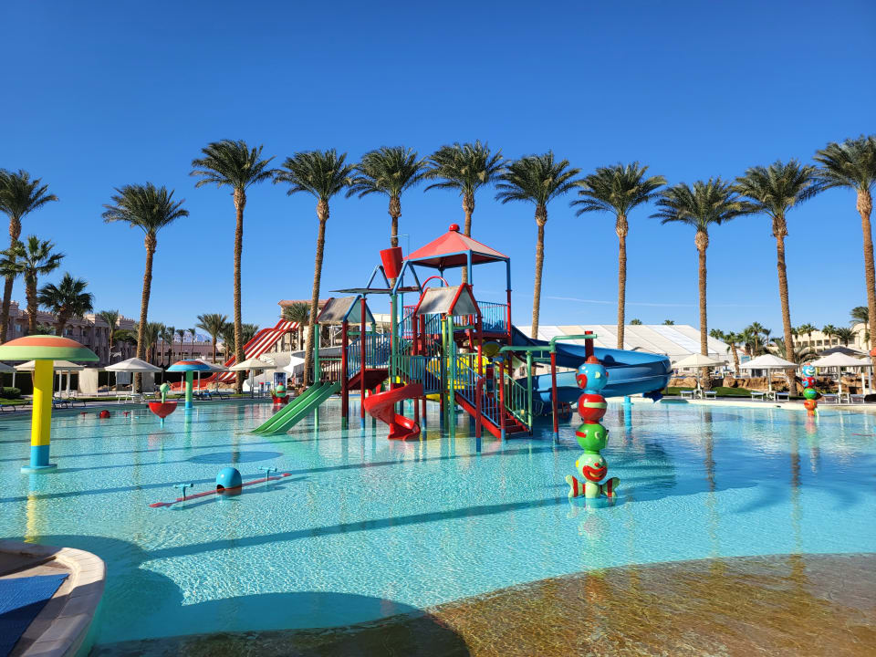 Pool Beach Albatros Resort