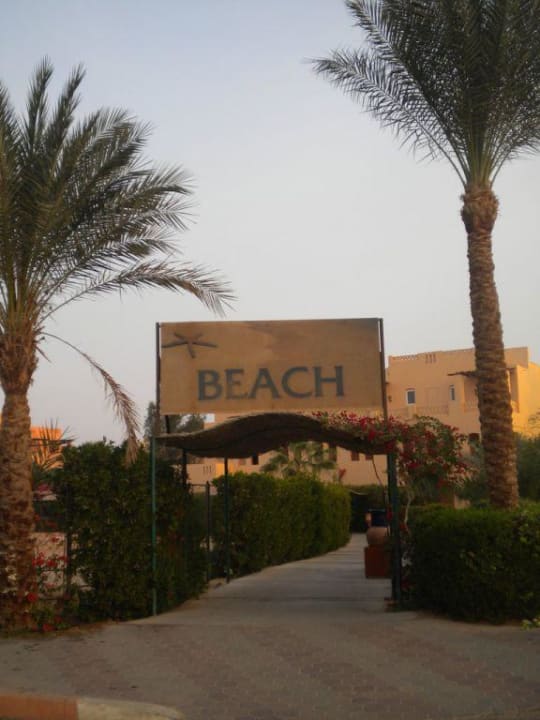 Ein Teil vom Weg vom Strand zum Hotel Jaz Makadi Oasis Resort