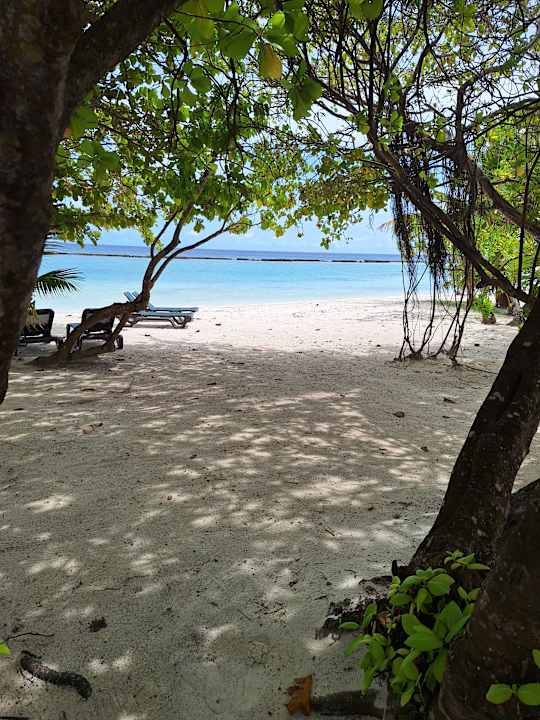 Strand Kuredu Island Resort & Spa
