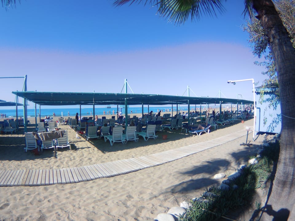 Strand Iz Flower Side Beach Hotel