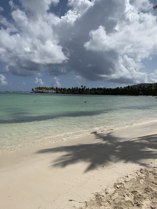 Strand Wyndham Alltra Samana