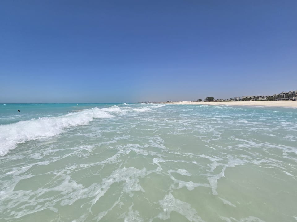 Strand Rixos Premium Saadiyat Island