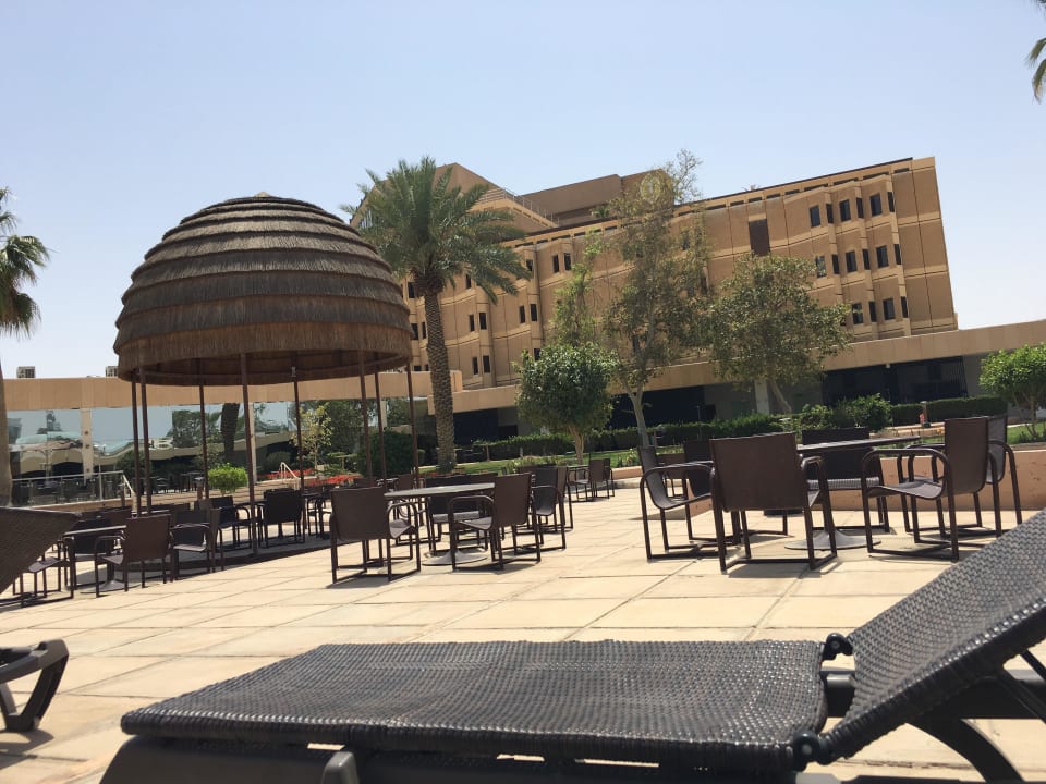 Pool InterContinental Riyadh Hotel