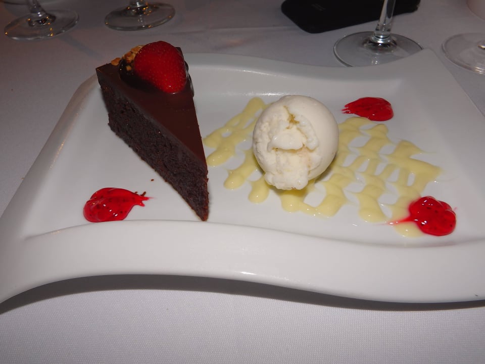 Garden Dinner - Schokokuchen mit Eis Anissa Beach & Village