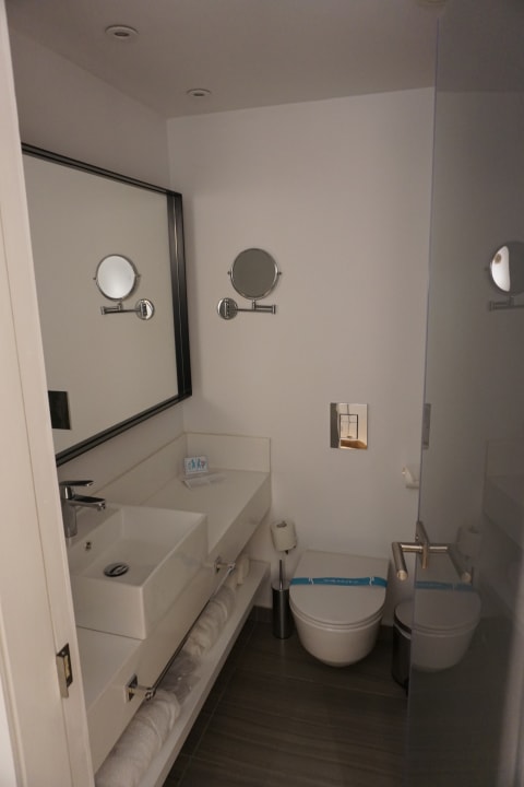 Zimmer Crystal Springs Beach Hotel