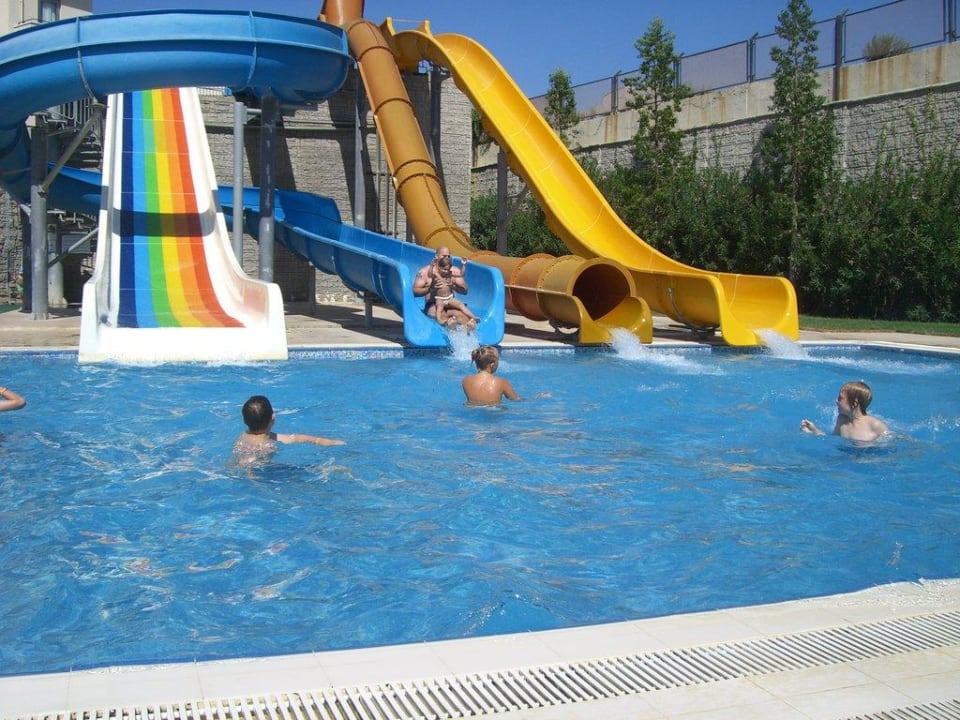 Pool Side Mare Resort & Spa