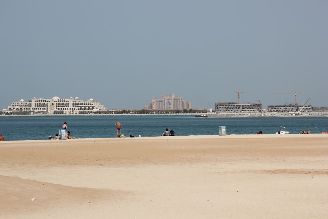 Strand Amwaj Rotana Jumeirah Beach Residence