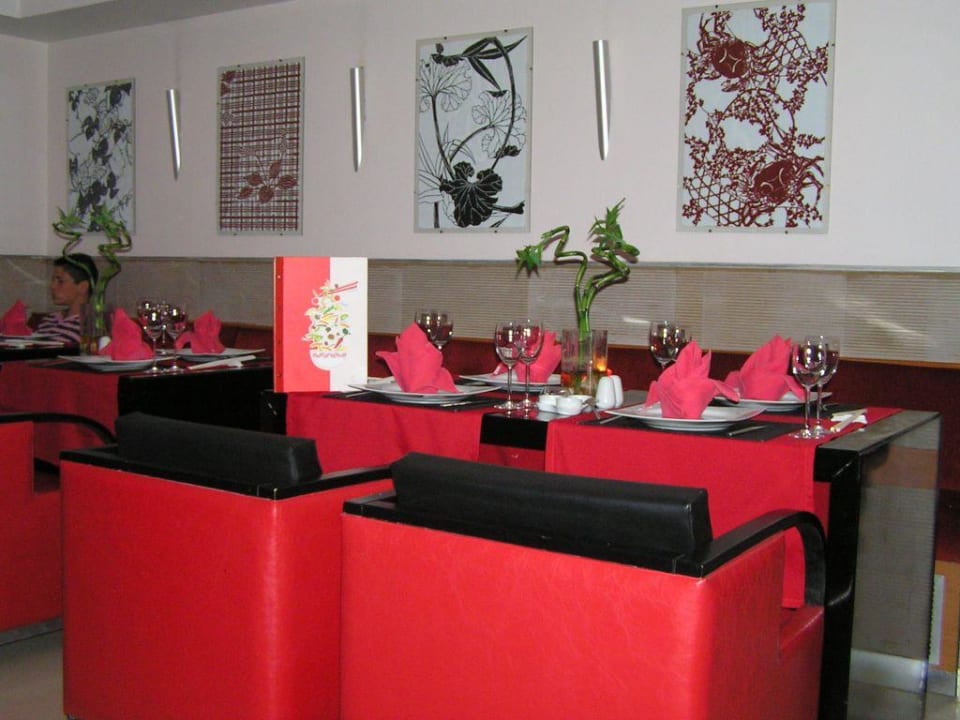 Essen PALOMA Perissia