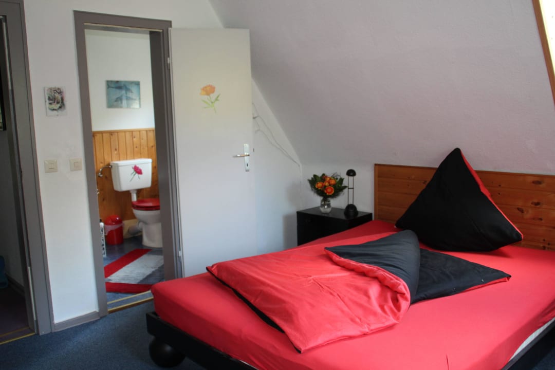 Onyx-Zimmer mit Du./WC Frauenpension Arleta
