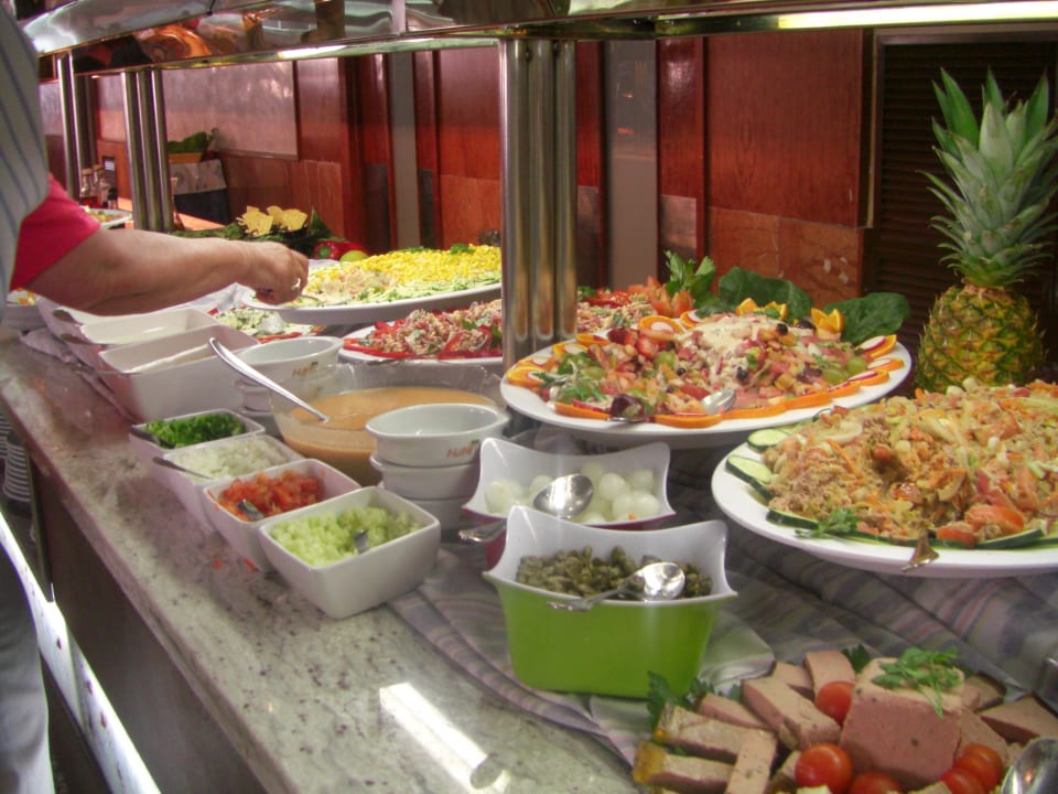 Ein Ausschnitt des Hotelbuffets HSM Golden Playa