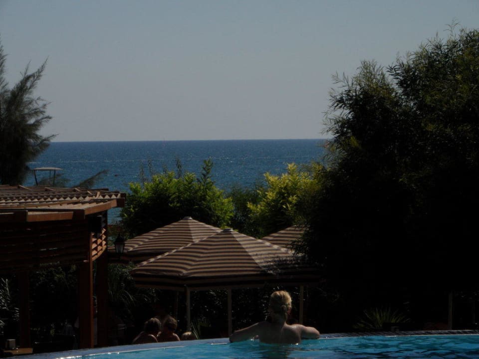 Schöne Sicht vom Pool aufs Meer Adalya Resort & Spa - Adults Only