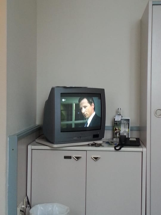 Fernseher der alten Generation Sonnenhotel Hoher Hahn