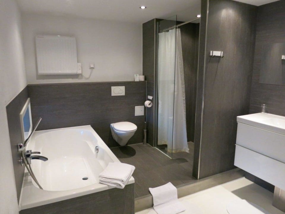 Zimmer 212 Badezimmer Hotel Youngstar