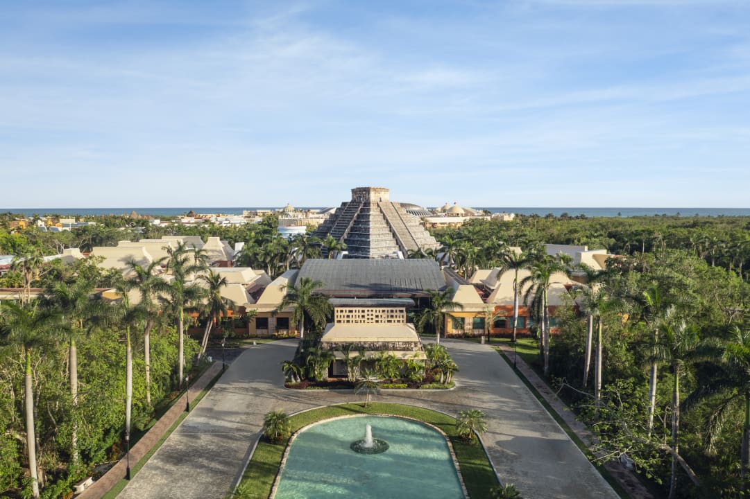 Außenansicht Iberostar Selection Paraiso Maya Suites
