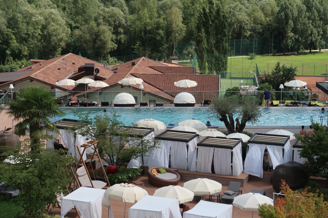 Pool Quellenhof Luxury Resort Passeier