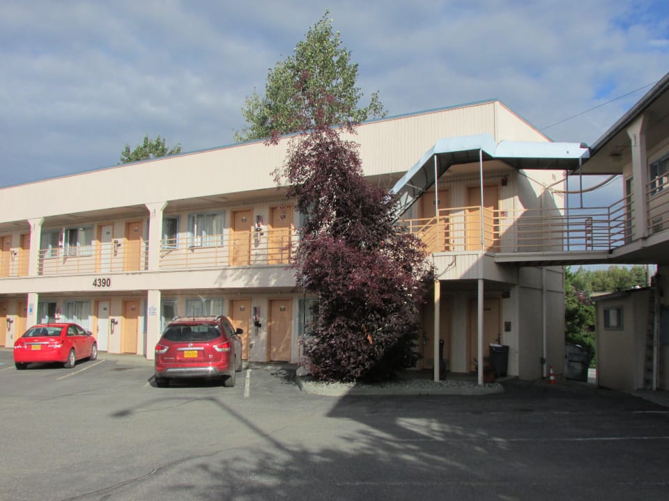 Nebengebäude Hotel Puffin Inn Of Anchorage