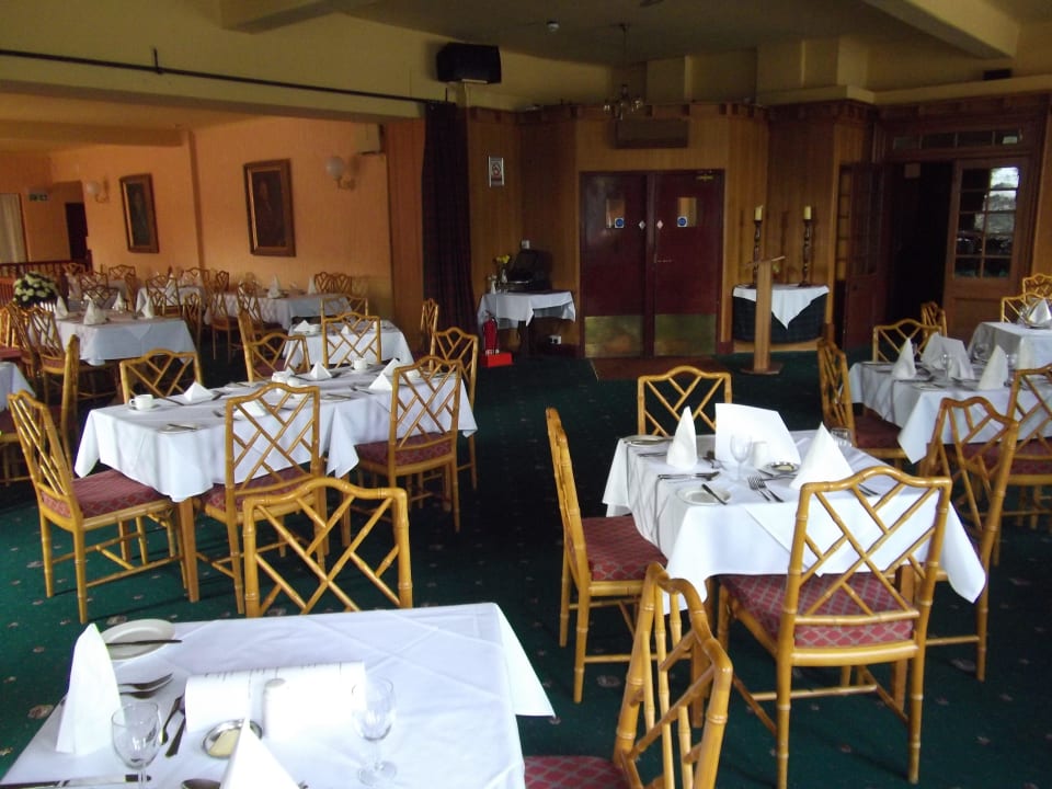 Im Restaurant Balavil Sport Hotel