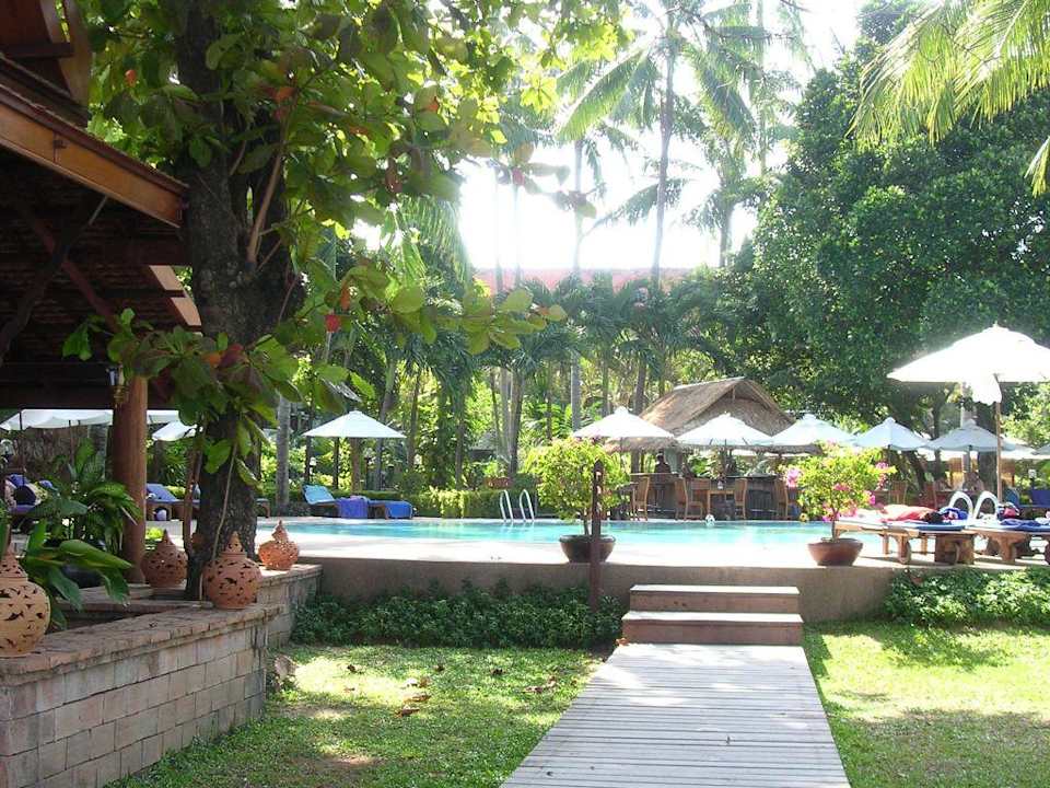 Weg vom Strand zum Pool Hotel Chaweng Blue Lagoon Resort