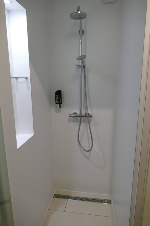 Dusche Seehotel Adler