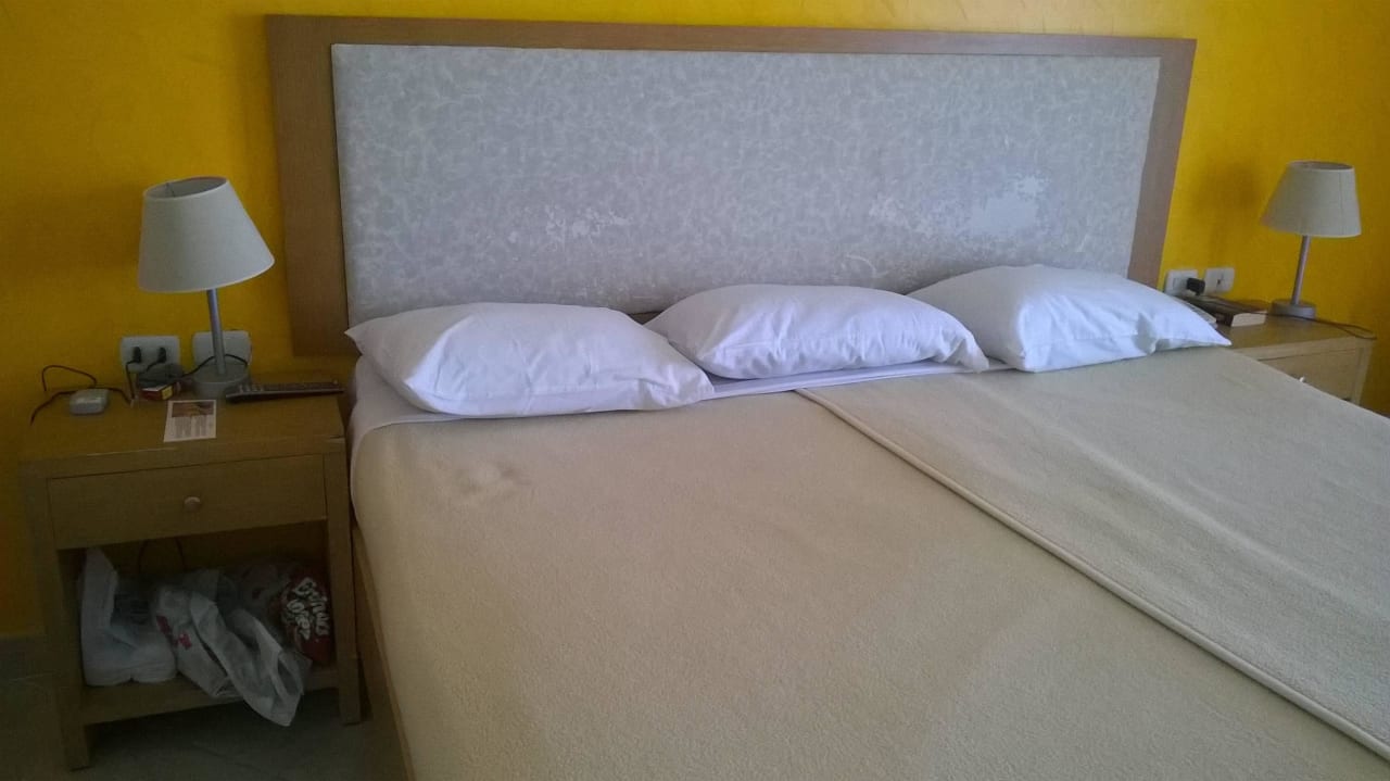 Bett Hotel Gorgonia Beach Resort